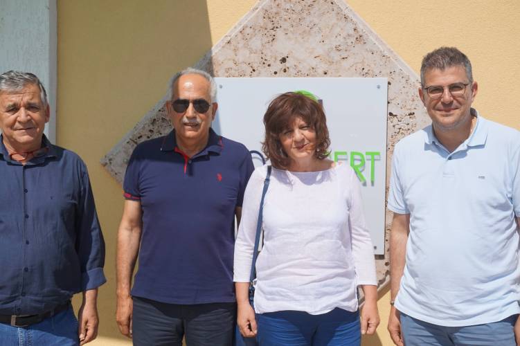 Τα τρέχοντα προβλήματα στην προώθηση των αγροτικών προϊόντων, συζήτησε η Φρόσω Καρασαρλίδου με μετόχους και στελέχη της NOVACERT
