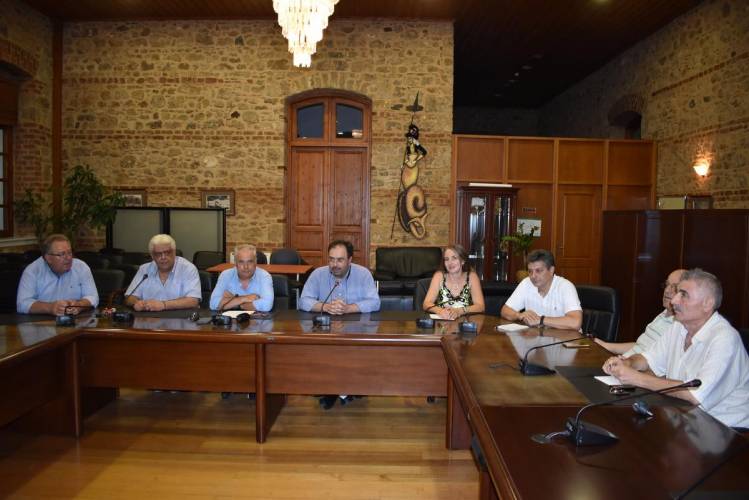 Με συγκροτήματα από διάφορες περιοχές της χώρας και το εξωτερικό και φέτος το Φεστιβάλ Παραδοσιακών Χορών του δήμου Βέροιας (βίντεο)