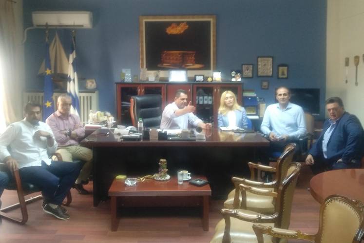 Σύσκεψη για τα προβλήματα που δημιούργησε η θεομηνία