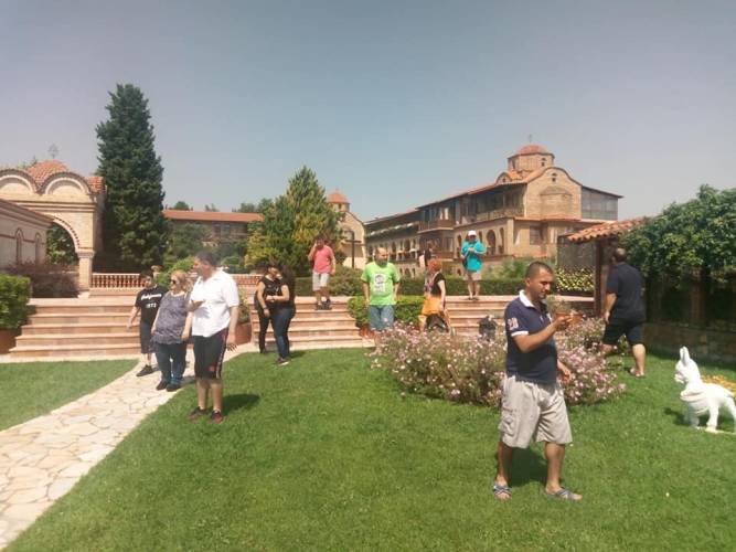 «Τα Παιδιά της Άνοιξης» επισκέφτηκαν την Ιερά Μονή του Οσίου Εφραίμ στην Πιερία