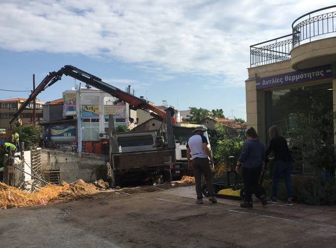 Προχωρούν με εντατικούς ρυθμούς οι εργασίες διαπλάτυνσης της οδού Πιερίων