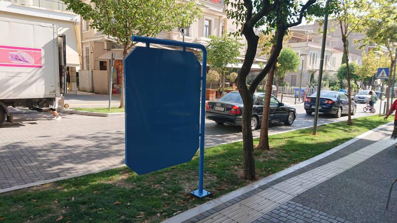 Νέοι πίνακες ανακοινώσεων στην Βέροια