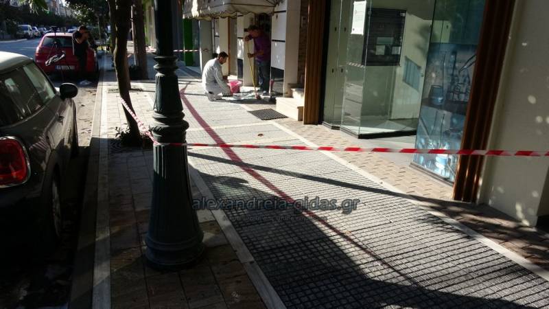 Διέρρηξαν κοσμηματοπωλείο απέναντι από την αστυνομία