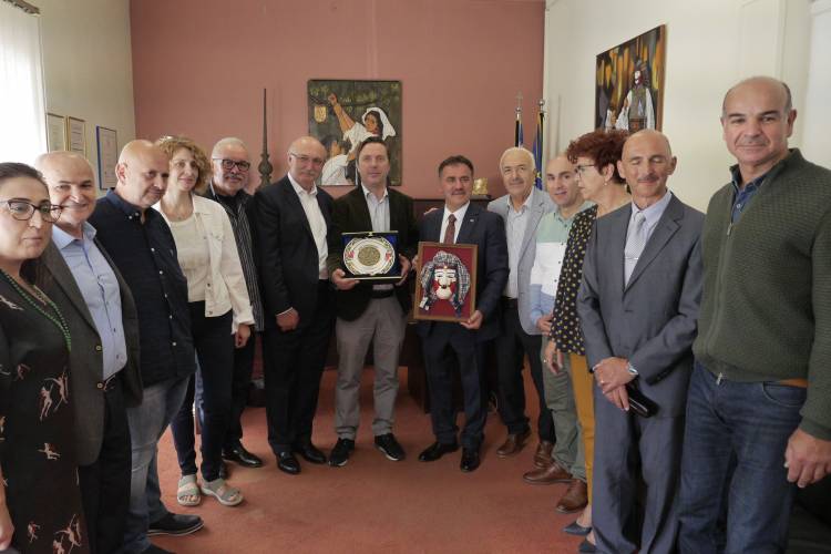 Συνάντηση Δημάρχου Νάουσας με τον Δήμαρχο Αργυρουπόλεως Επαρχίας Τραπεζούντας