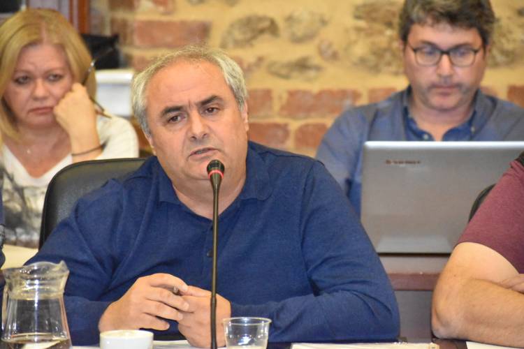 Θεοδωρίδης: “Αλόγιστοι ψεκασμοί αγροτών δημιουργούν προβλήματα σε σπίτια δίπλα στους αγρούς” (βίντεο)