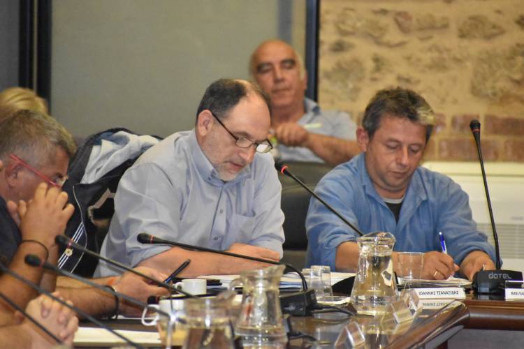 Τσαναξίδης: “Όχι στις ιδιωτικοποιήσεις ναι στις προσλήψεις στους δήμους” (βίντεο)