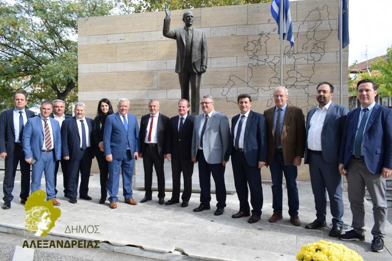 Στην παρουσίαση του Δικτύου Πόλεων του Μεγάλου Αλεξάνδρου ο δήμαρχος Αλεξάνδρειας Π. Γκυρίνης
