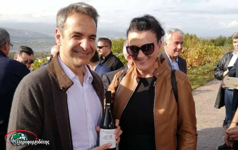 Με τους τοπικούς οινοπαραγωγούς συναντήθηκε ο πρωθυπουργός (φωτογραφίες, βίντεο)