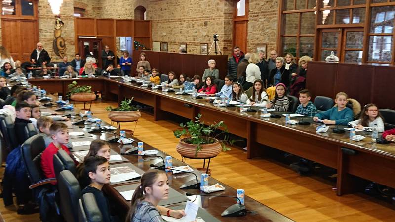 Την Παρασκευή διαδικτυακά το 5ο Δημοτικό Συμβούλιο Παίδων Βέροιας