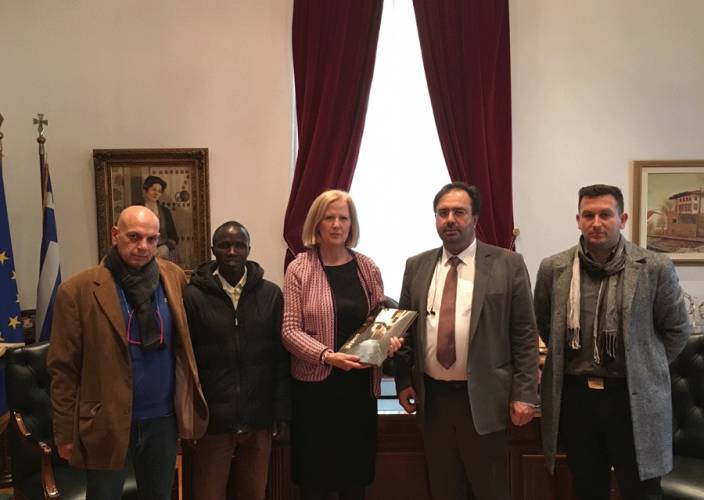 Η Πρόξενος της Κένυας στον Δήμαρχο Βέροιας