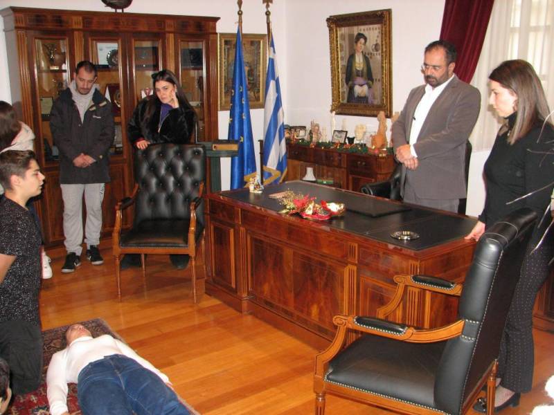 Βέροια: Χριστουγεννιάτικη επίδειξη πρώτων βοηθειών στο Δημαρχείο