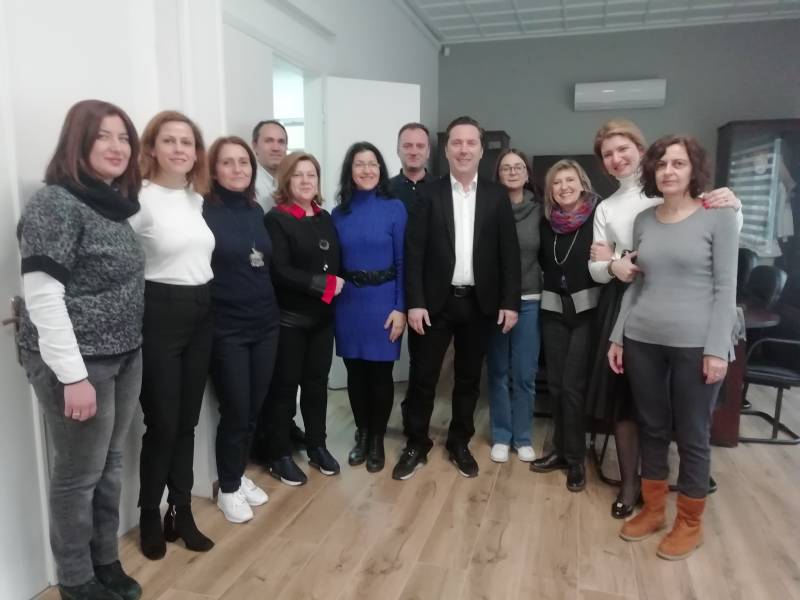 Έψαλλαν τα κάλαντα στον Δήμαρχο Νάουσας