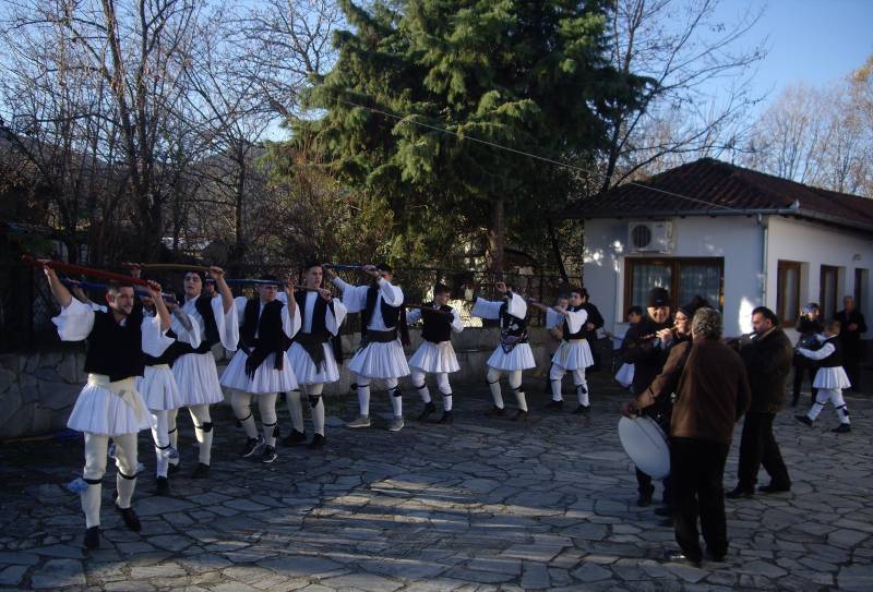 Τα έθιμα «Ρογκάτσια» και «Γουρουνοχαρά» θα αναβιώσουν στην Βεργίνα