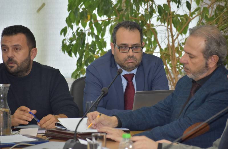 Δημοτικό Συμβούλιο Νάουσας: Το ύψος των οφειλών της ΤΑΒ σύμφωνα με τον εκκαθαριστή (βίντεο)