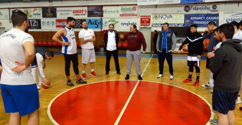 Ολοκληρώθηκε η προπονητική ομάδα των Αετών