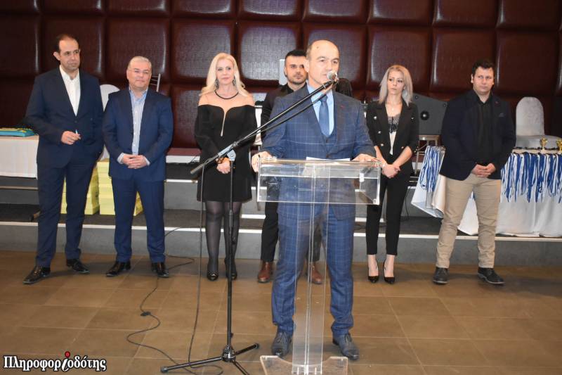 Έκοψε την βασιλόπιτα ο Πανημαθιακός Σύλλογος Καράτε – 40 χρόνια προπονητικής για το Νίκο Πανετσίδη (φωτογραφίες)