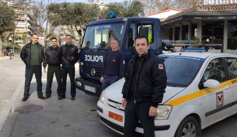 Κοινή δράση με το γερανοφόρο όχημα της ΕΛΑΣ πραγματοποιεί η Δημοτική Αστυνομία