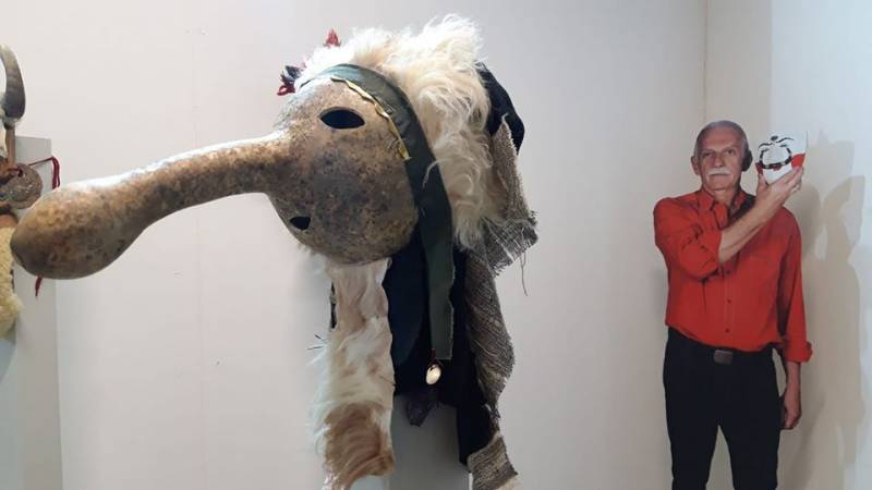 Η νέα συλλογή “Balkan Masks” του Εθνογραφικού Κέντρου Γιώργης Μελίκη στην γκαλερί Παπατζίκου