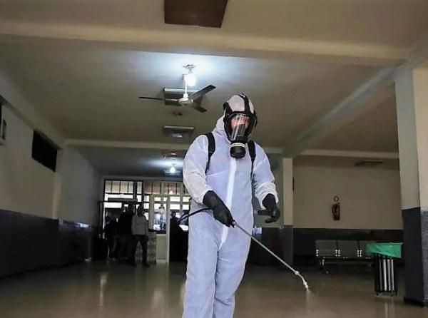 Συνεχίζει τις απολυμάνσεις κτιρίων ο δήμος Αλεξάνδρειας