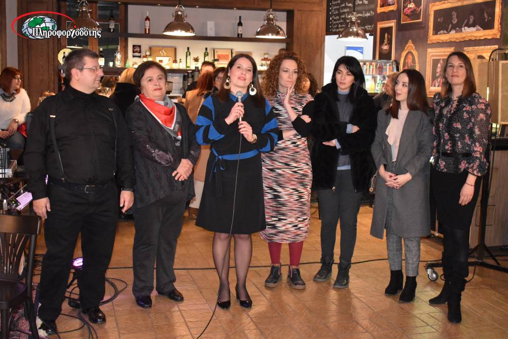 Εγκαινιάστηκε έκθεση φωτογραφίας αφιερωμένη στη γυναίκα (φωτογραφίες, βίντεο)