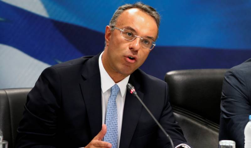 Νέα μέτρα στήριξης ανακοίνωσαν οι Σταϊκούρας – Χατζηδάκης