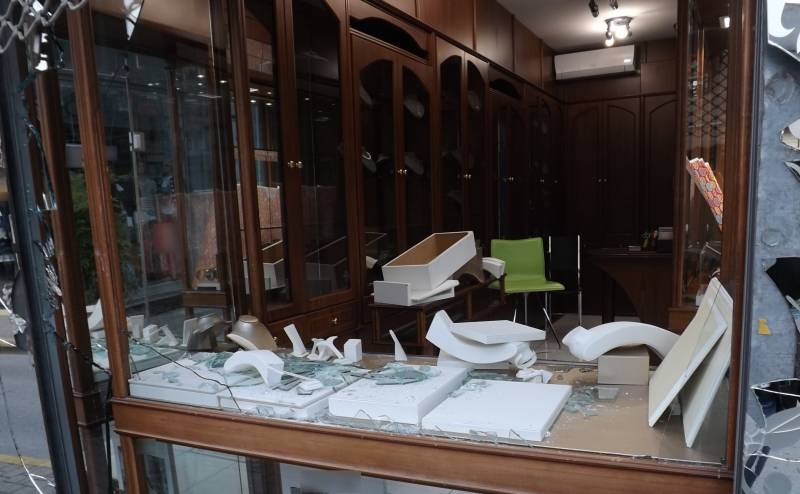 Εξιχνιάστηκε διάρρηξη κοσμηματοπωλείου που έγινε πριν τέσσερα χρόνια στην Βέροια
