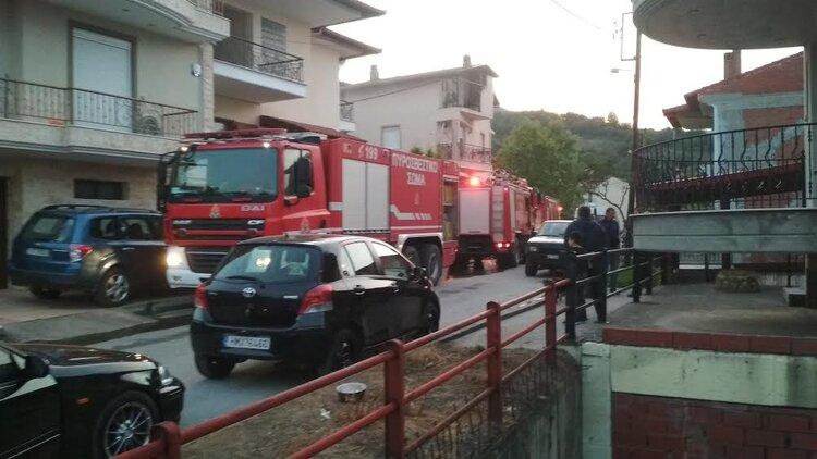 Φωτιά σε υπόγειο της περιοχής Μουσταφά στη Νάουσα
