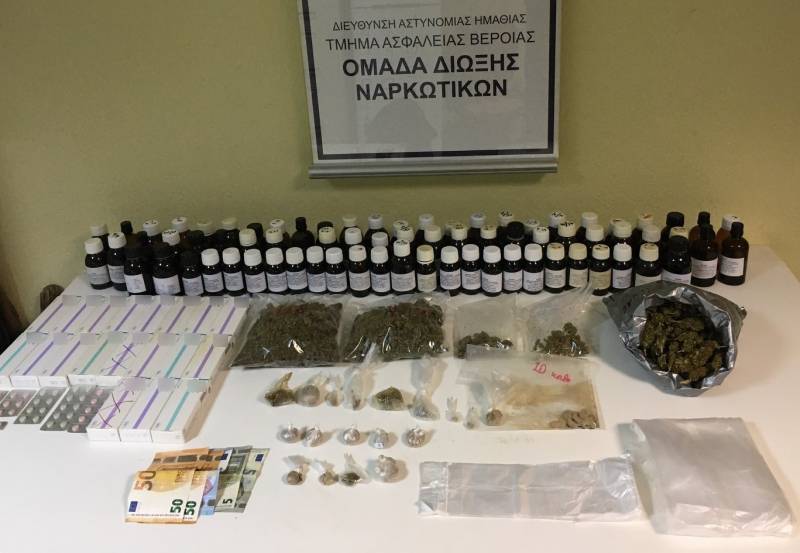 Από το Τμήμα Ασφάλειας Βέροιας συνελήφθη ημεδαπός άνδρας για διακίνηση ναρκωτικών ουσιών