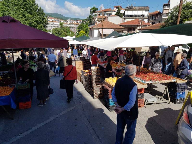 Επιστρέφουν την Δευτέρα και τα βιομηχανικά είδη στις λαϊκές αγορές