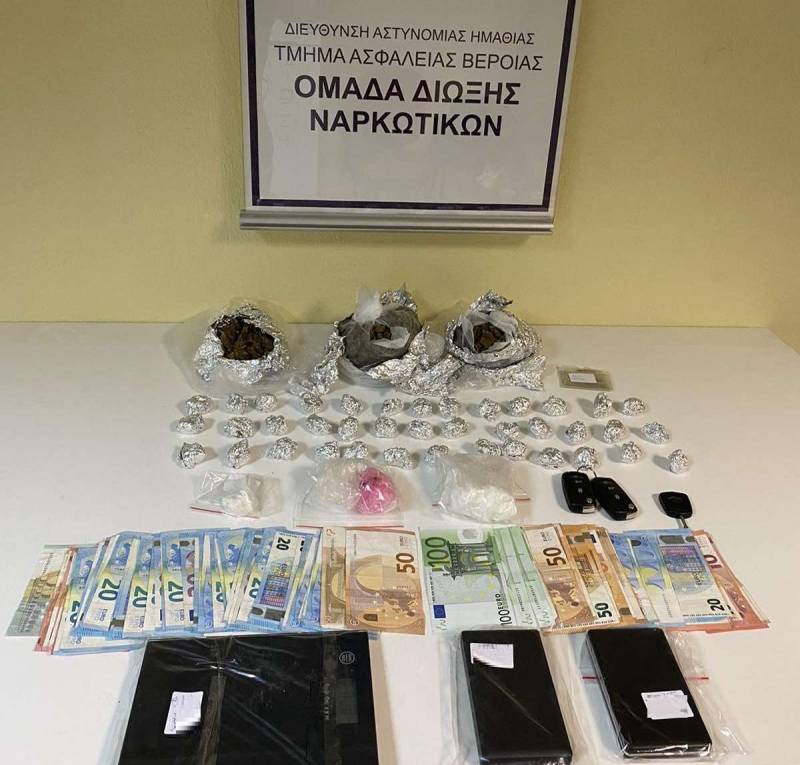 Συνελήφθησαν 2 άτομα για διακίνηση ναρκωτικών ουσιών