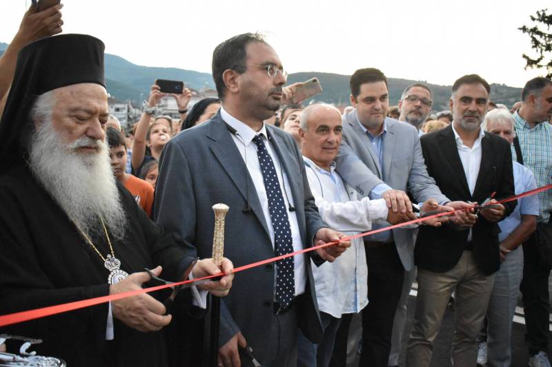 Εγκαινιάσθηκε και παραδόθηκε στους Βεροιώτες η Γέφυρα Κούσιου (φωτογραφίες, βίντεο)