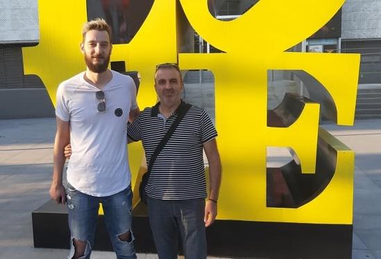 Τον Ευθύμη Τσακαλέρη απέκτησαν οι Αετοί