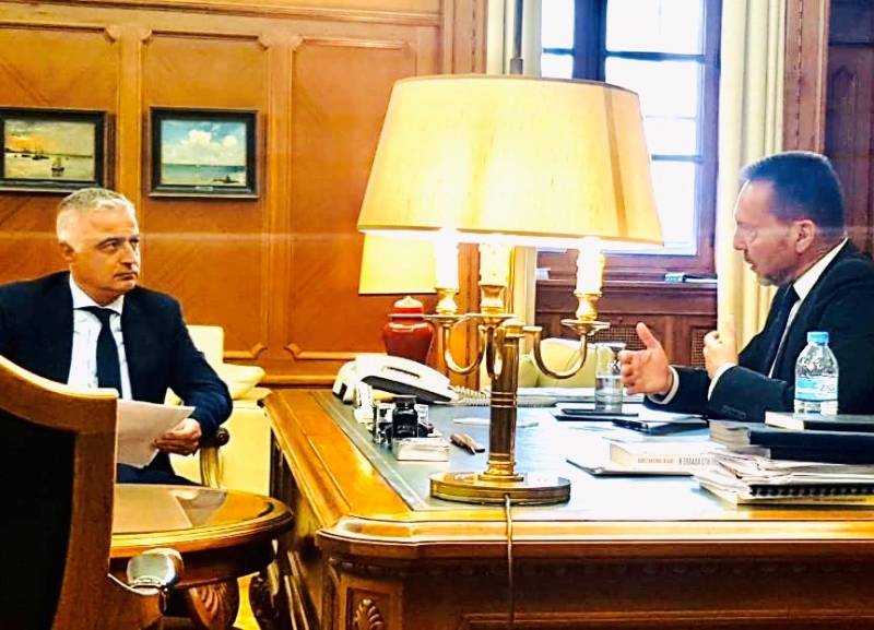 Στον Διοικητή της Τράπεζας της Ελλάδος ο Λάζαρος Τσαβδαρίδης