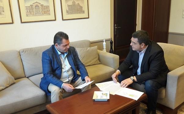 Απάντηση Καλαϊτζίδη σε Παπαστεργίου για τα έργα της Περιφέρειας στην Ημαθία