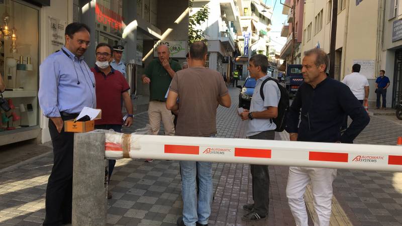 Σε λειτουργία από σήμερα οι μπάρες στον πεζόδρομο της Βέροιας (βίντεο)
