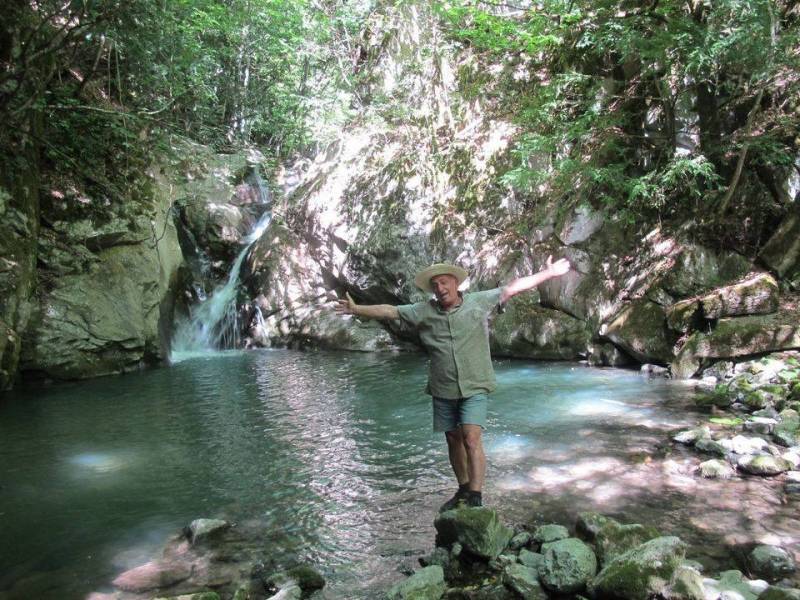 Φαράγγι Κράστας, Βάθρες Μεταμόρφωσης στα σπλάχνα του Βερμίου