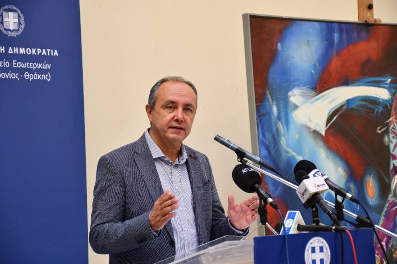Καράογλου: “Πρόκληση του 21ου αιώνα η μετατροπή των πόλεων σε “έξυπνες πόλεις”