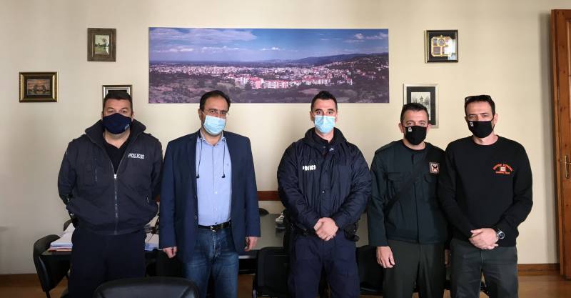 Μικτό κλιμάκιο έκανε ελέγχους τήρησης μέτρων κορονοϊού σε δημοτικές και δημόσιες υπηρεσίες