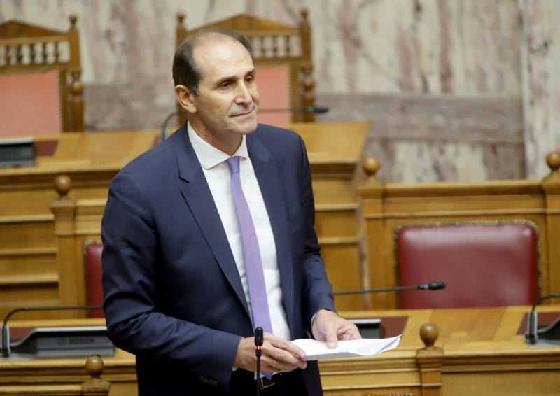 Βεσυρόπουλος: «Έμπρακτα μέτρα διευκόλυνσης και φορολογικής ελάφρυνσης των πολιτών»