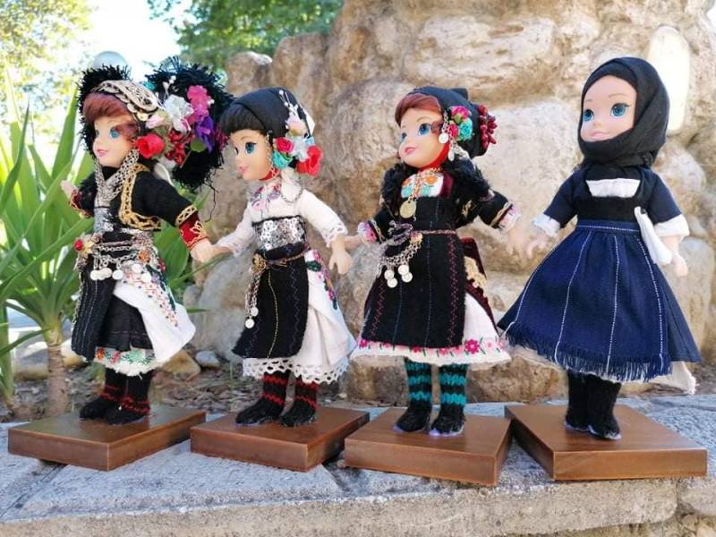 Κούκλες με παραδοσιακές φορεσιές του Ρουμλουκιού παρουσίασε ο ΛΟΝΑΠ “Το Ρουμλούκι”