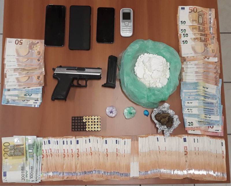 Ημαθία: Σε σύλληψη για ναρκωτικά βρέθηκε και κλεμμένο όπλο αστυνομικού