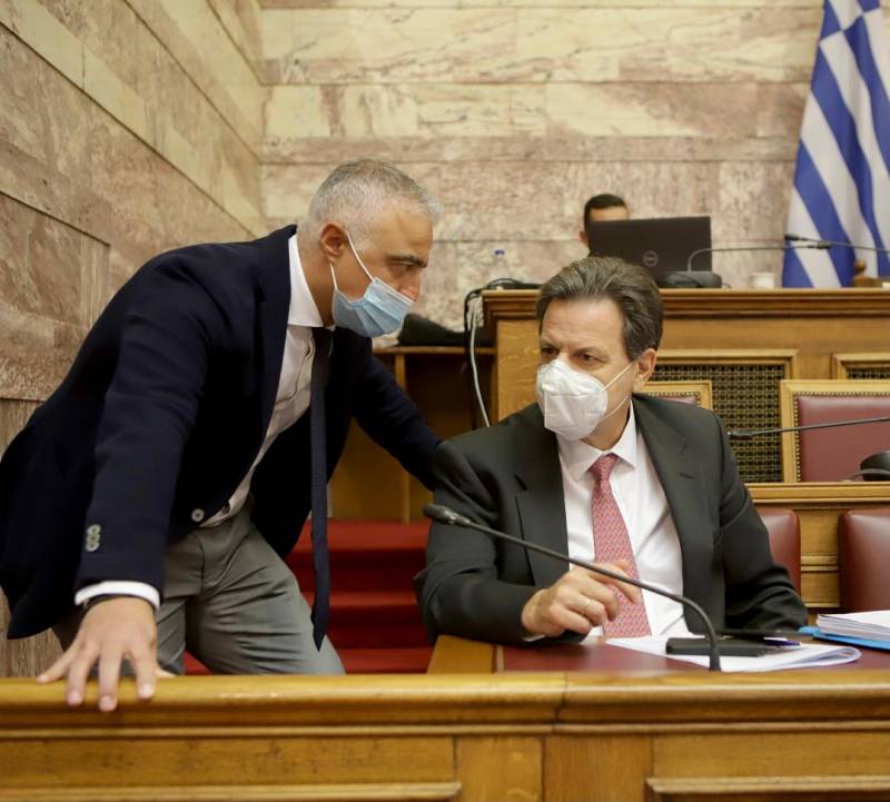 Αναδρομικό «κούρεμα» σε οφειλές μικρομεσαίων επιχειρήσεων μέσω των τριών πρώτων κύκλων της επιστρεπτέας προκαταβολής ζητά ο Λάζαρος Τσαβδαρίδης