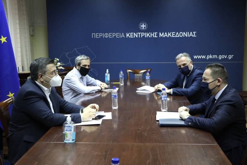 Τα θέματα της Αυτοδιοίκησης στο επίκεντρο της συνάντησης του Περιφερειάρχη με τον Αναπληρωτή Υπουργό Εσωτερικών Σ. Πέτσα