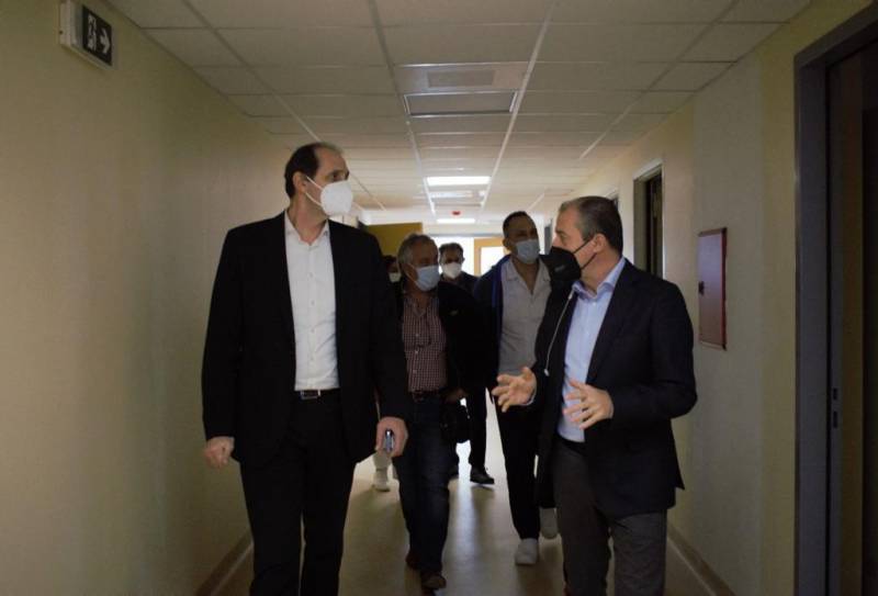 Βεσυρόπουλος : “Οφείλουμε ένα μεγάλο ευχαριστώ στο υγειονομικό προσωπικό και στα νοσοκομεία για την διαρκή προσπάθεια που καταβάλλουν”