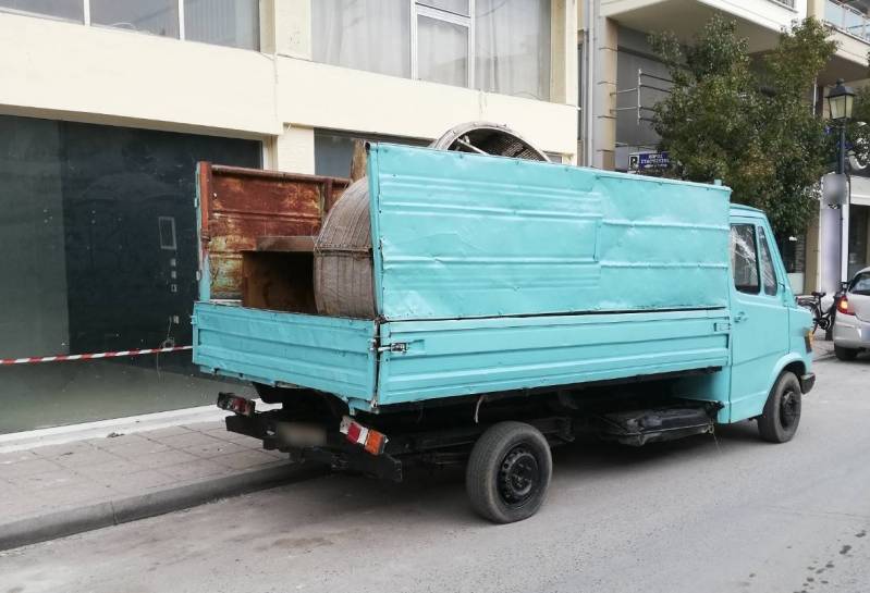 Έκαναν πλιάτσικο σε επιχείρηση