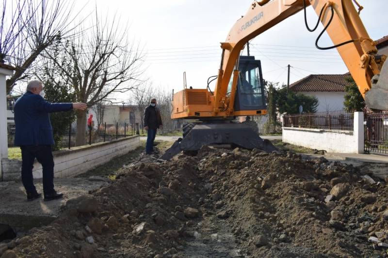 Ξεκίνησαν οι ασφαλτοστρώσεις στον δήμο Αλεξάνδρειας