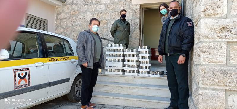 Η Δημοτική Αστυνομία Βέροιας ενίσχυσε το Δημοτικό Παντοπωλείο