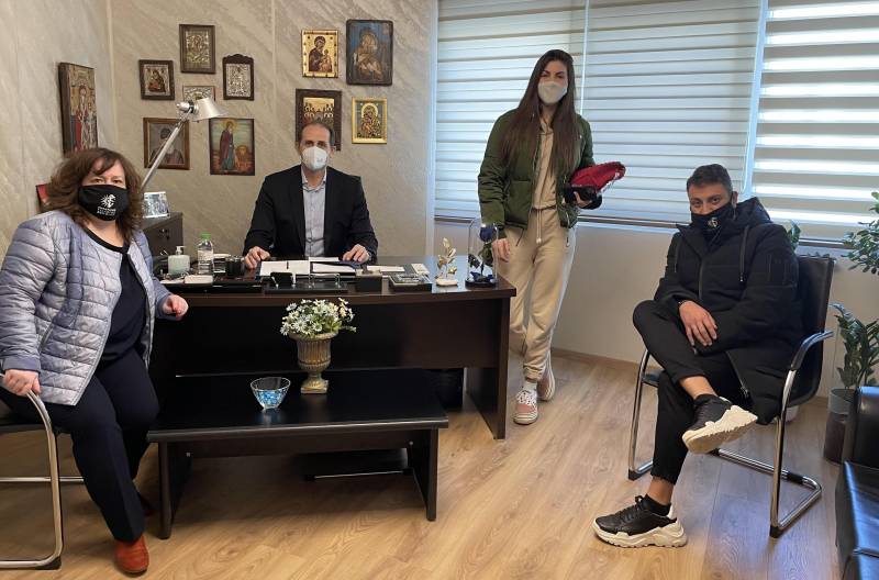 Ποια προβλήματα του εμπορικού κόσμου συζητήθηκαν στην συνάντηση Βεσυρόπουλου – Εμπορικού Συλλόγου Βέροιας