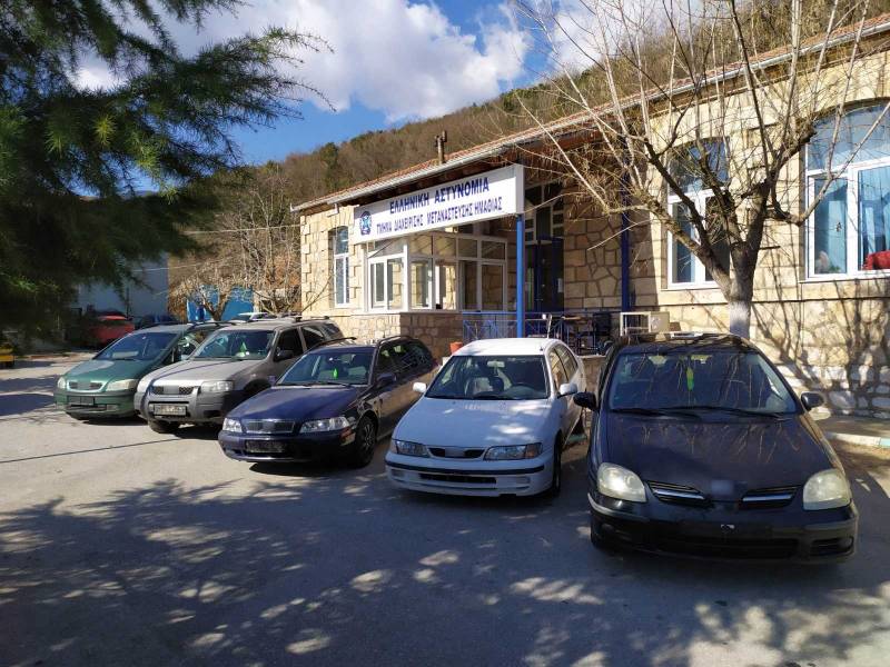 Συνελήφθησαν έξι άτομα που προσπαθούσαν να βγάλουν από την χώρα 34 αλλοδαπούς