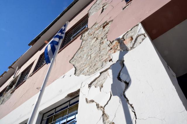 Συγκέντρωση ειδών πρώτης ανάγκης στο Πνευματικό Κέντρο του Δήμου Αλεξάνδρειας για τους πληγέντες από τον πρόσφατο σεισμό στο Δήμο Τυρνάβου